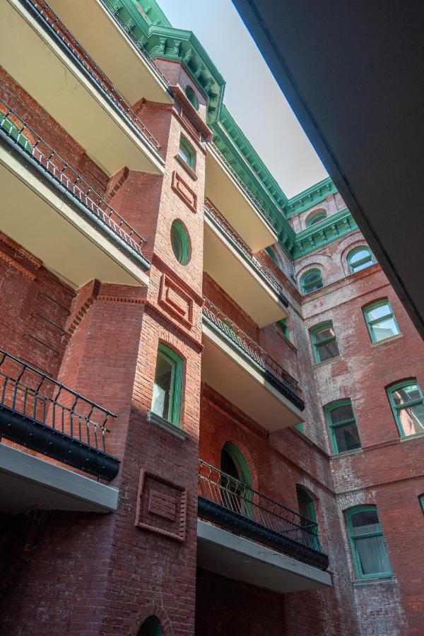 Mint House At The Divine Lorraine Hotel - Філадельфія Екстер'єр фото